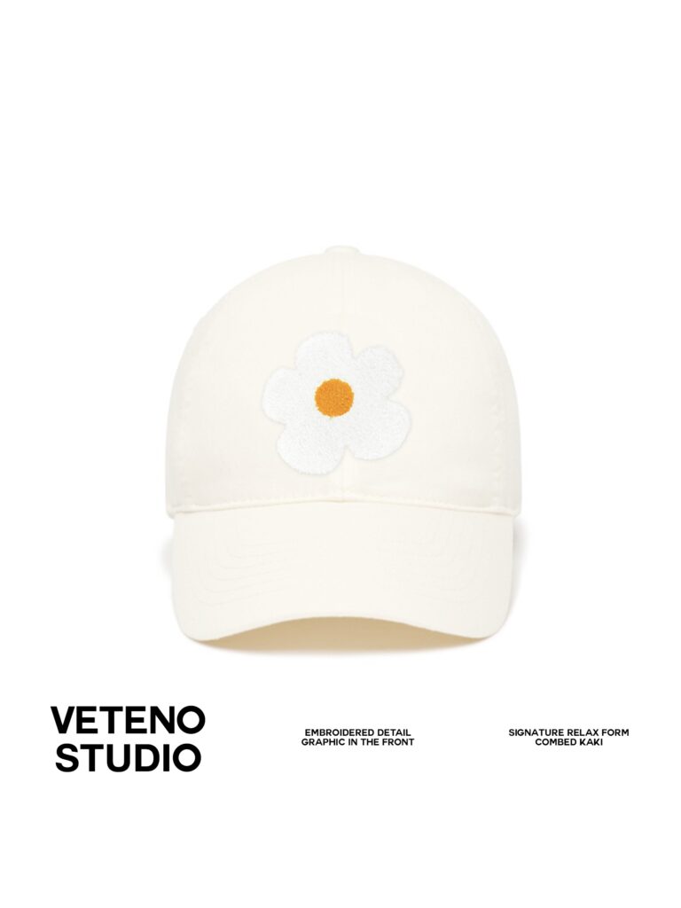 DAISY EMB CREAM CAP