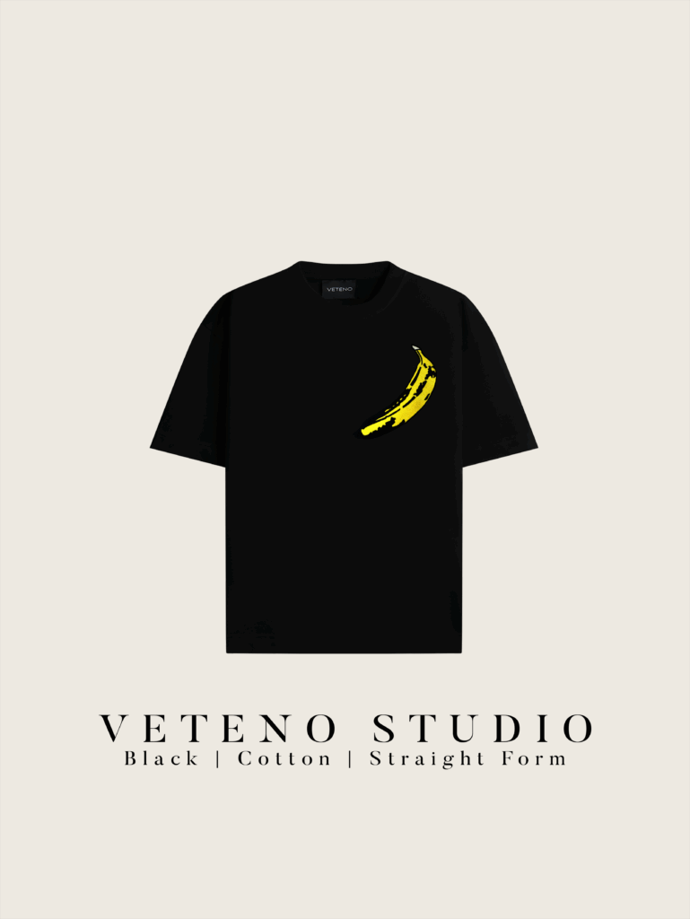 BANANA EMB BLACK TSHIRT